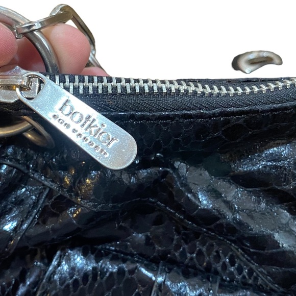botkier NWOT black snake scales chain strap under the shoulder bag - Picture 8 of 11